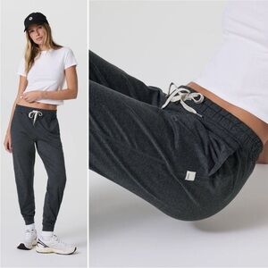 Vuori Performance Joggers Lounge Pants Charcoal Heather Women’s S
